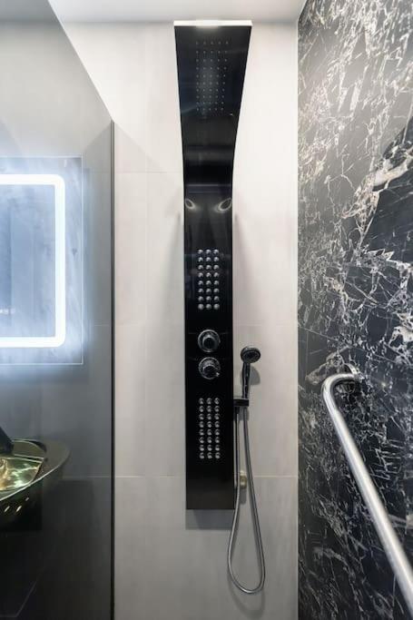 Modern 2br Apt In The City Center * Bucureşti