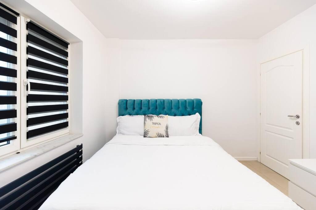 Apartament Modern 2br Apt In The City Center