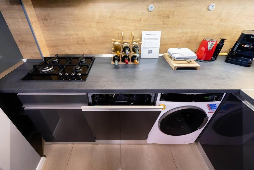 Apartament Modern 2br Apt In The City Center
