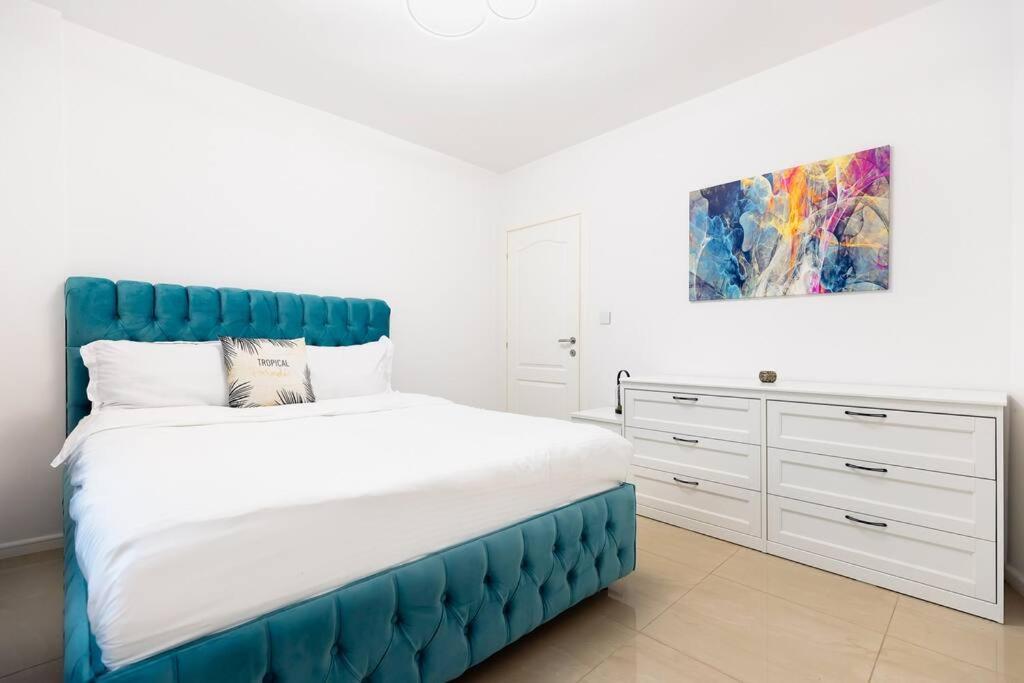 Modern 2br Apt In The City Center Bucureşti