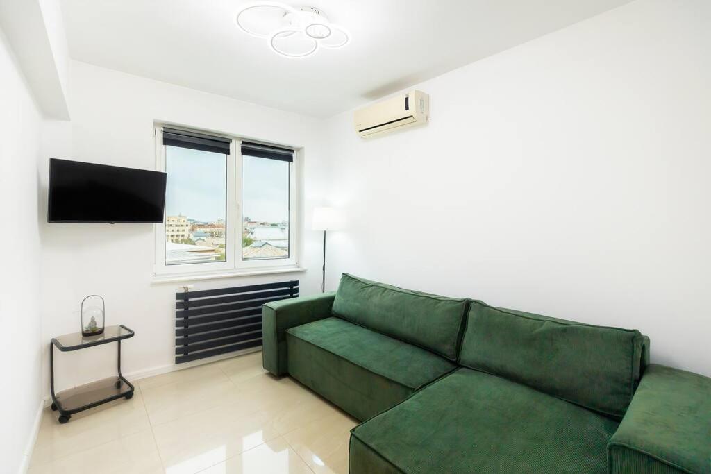 Modern 2br Apt In The City Center Apartament *