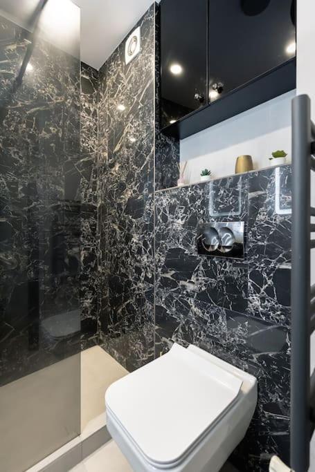 Appartamento Modern 2br Apt In The City Center *